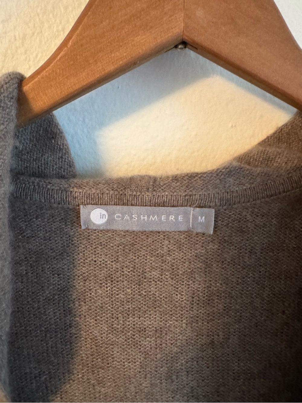 ✨In Cashmere Cardi✨ - Picture 4 of 5